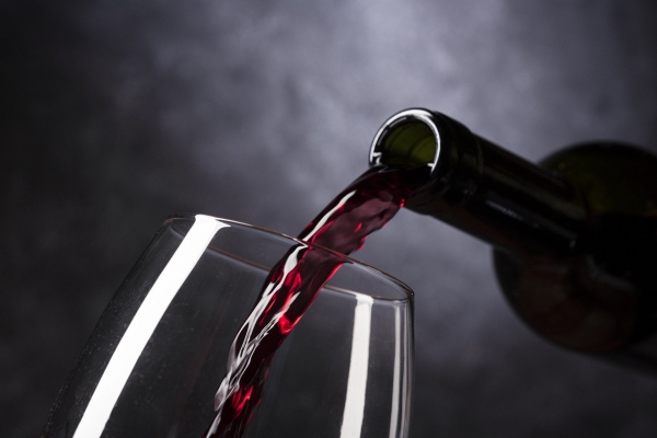 Wie man sich vor erhöhtem Krebsrisiko schützen kann – mediterrane Ernährung und moderater Weinkonsum entscheidend
